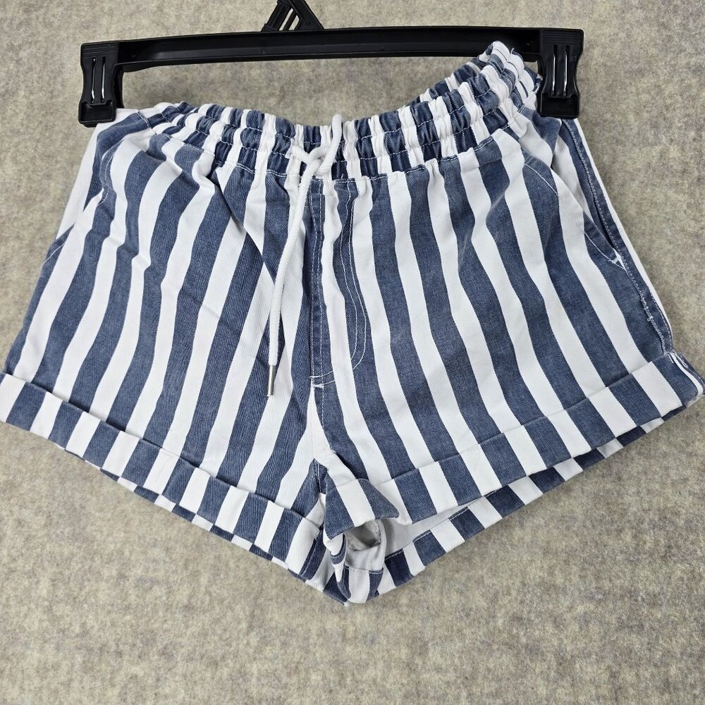 Forever 21 Striped Womens XS Shorts Blue & White Cotton Blend Casual